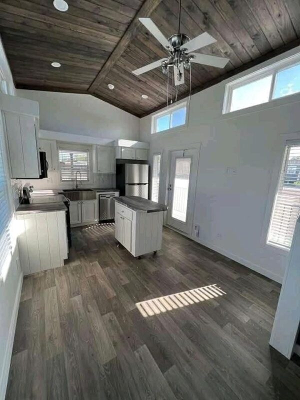 1 Bed 1 Bath w/ a Loft - Image 10