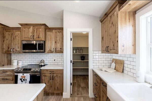 A perfect starter home! - Image 2