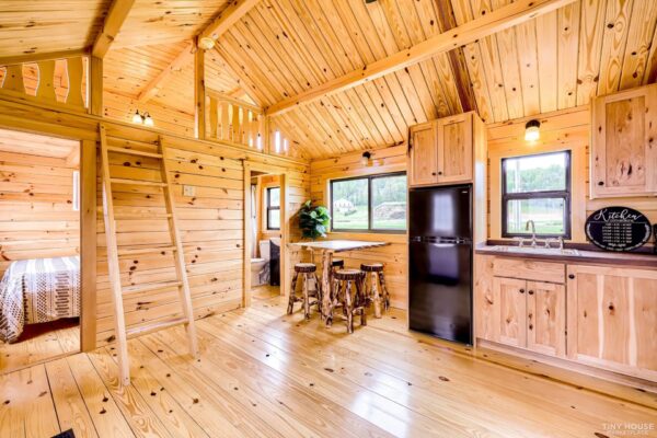 Tiny House on a Trailer - Image 8