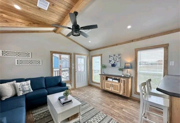 Platinum Cottages HUD Single - Image 3